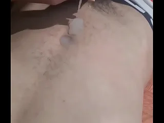 TWINK HÉTERO GOZANDO NA SCOLA